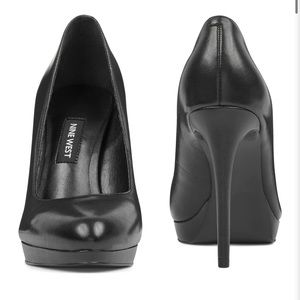 Nine West Black Leather Pumps